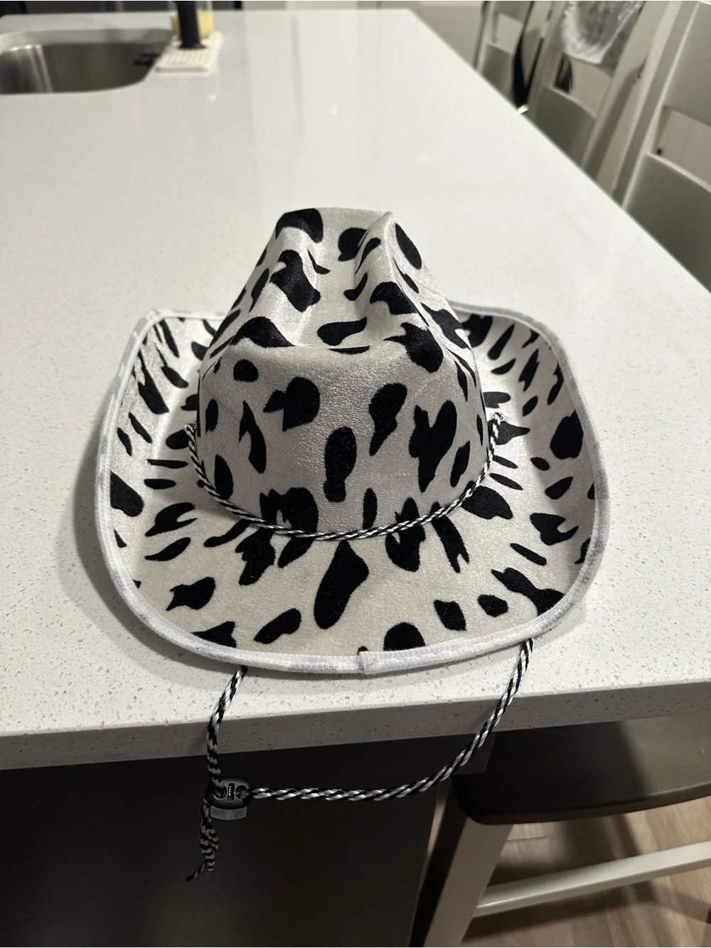 Cow Print Western Cowboy Hat - Black & White